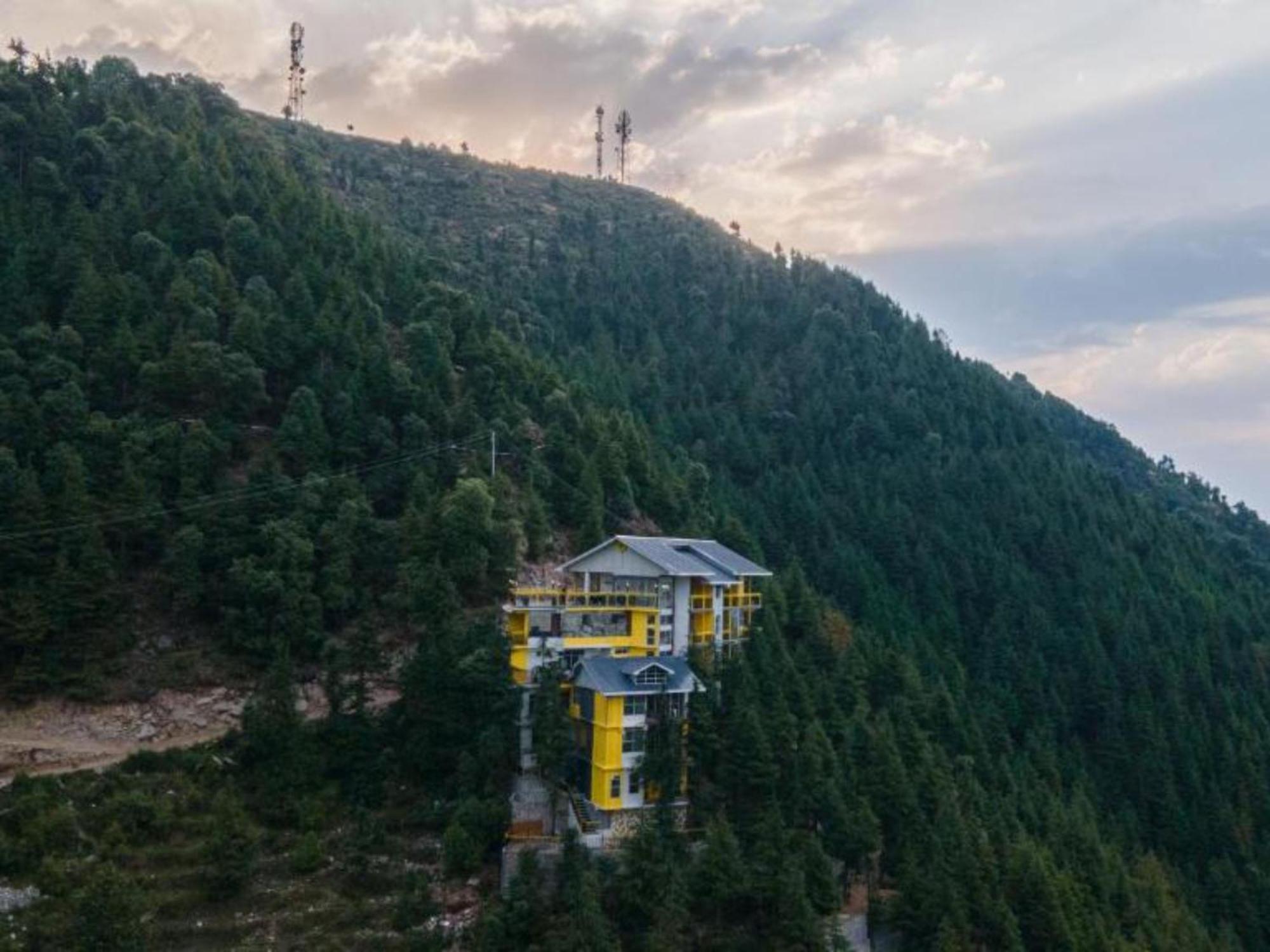 The Hosteller Khajjiar Exterior photo